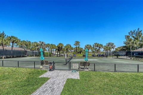 Condo in Longboat Key, Florida, 2 bedrooms № 2291002 - photo 29