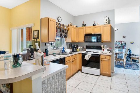 Villa ou maison à vendre à Kissimmee, Floride: 3 chambres, 174.28 m2 № 1757651 - photo 6