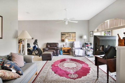 Villa ou maison à vendre à Kissimmee, Floride: 3 chambres, 174.28 m2 № 1757651 - photo 5