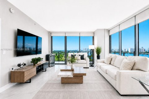 Condo à North Miami Beach, Floride, 3 chambres  № 2249950