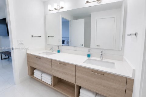 Copropriété à vendre à North Miami Beach, Floride: 3 chambres, 144.65 m2 № 2249950 - photo 24