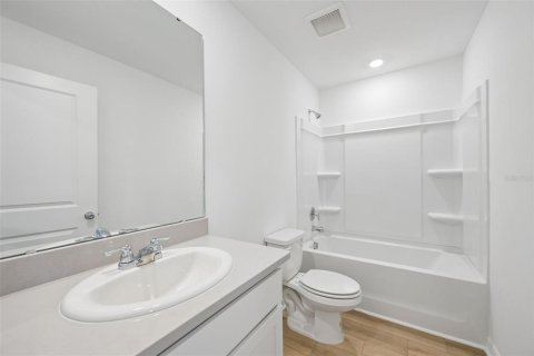 Touwnhouse à vendre à Nokomis, Floride: 3 chambres, 144.74 m2 № 2126645 - photo 2