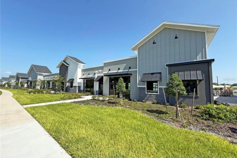 Commercial property in Winter Garden, Florida 678.19 sq.m. № 2219463 - photo 4