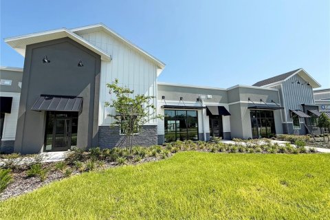 Commercial property in Winter Garden, Florida 678.19 sq.m. № 2219463 - photo 3