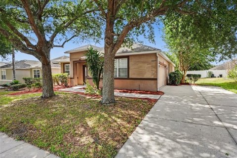Villa ou maison à Apopka, Floride 4 chambres, 185.9 m2 № 2197287