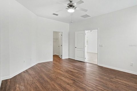 Villa ou maison à vendre à Apopka, Floride: 4 chambres, 185.9 m2 № 2197287 - photo 12