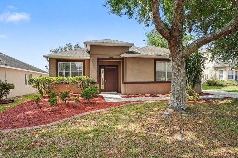 Villa ou maison à vendre à Apopka, Floride: 4 chambres, 185.9 m2 № 2197287 - photo 2