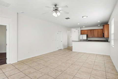Villa ou maison à vendre à Apopka, Floride: 4 chambres, 185.9 m2 № 2197287 - photo 5