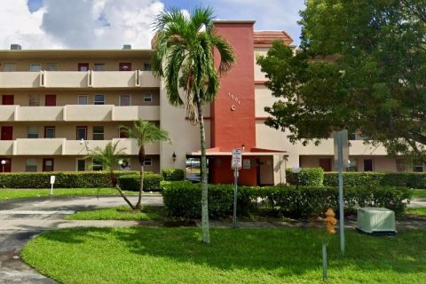 Condo à Miami, Floride, 1 chambre  № 2041921