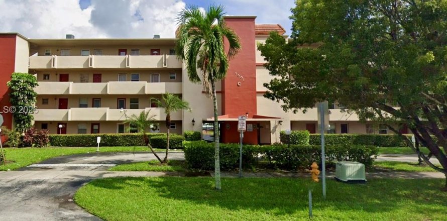 Condo à Miami, Floride, 1 chambre  № 2041921