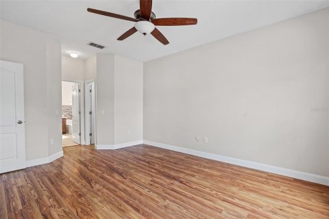 House in Saint Cloud, Florida 3 bedrooms, 169.55 sq.m. № 1784654 - photo 18