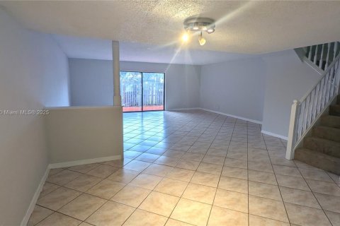 Townhouse in Plantation, Florida 3 bedrooms, 165.37 sq.m. № 1893219 - photo 6