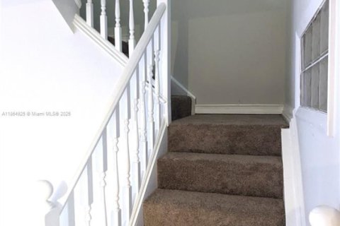 Townhouse in Plantation, Florida 3 bedrooms, 165.37 sq.m. № 1893219 - photo 9