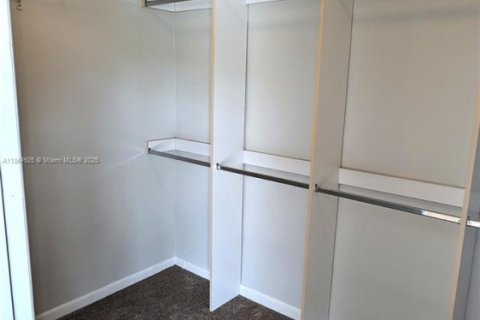 Townhouse in Plantation, Florida 3 bedrooms, 165.37 sq.m. № 1893219 - photo 18