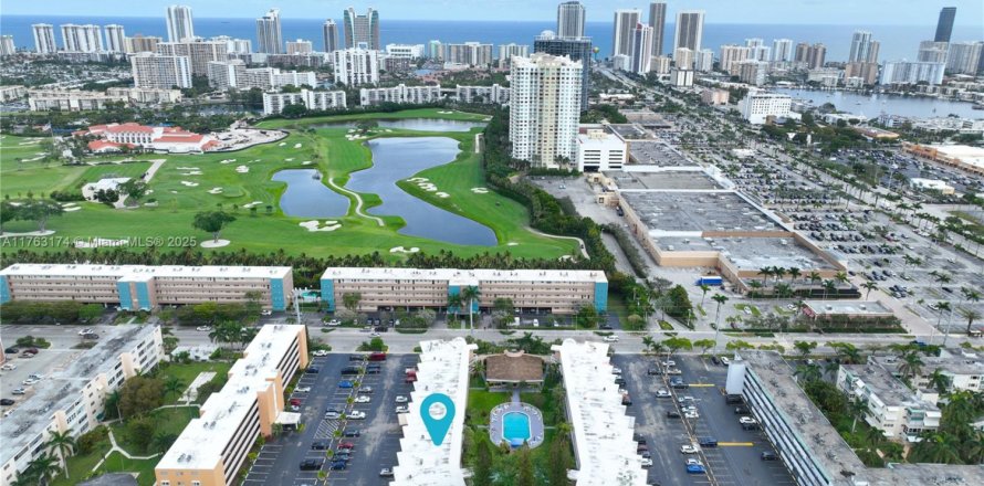 Condo à Hallandale Beach, Floride, 1 chambre № 1985529