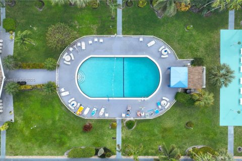 Copropriété à vendre à Hallandale Beach, Floride: 1 chambre, 68.38 m2 № 1985529 - photo 21