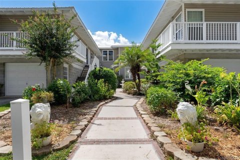 Condo in Crystal River, Florida, 2 bedrooms № 2377545 - photo 4