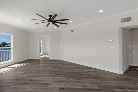 Condo in Crystal River, Florida, 2 bedrooms № 2377545 - photo 14