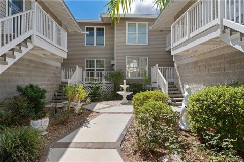 Condo in Crystal River, Florida, 2 bedrooms № 2377545 - photo 5