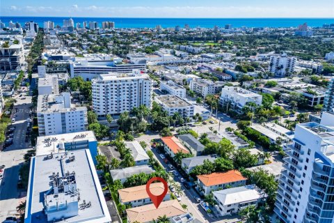 Propiedad comercial en venta en Miami Beach, Florida, 367.15 m2 № 1970315 - foto 23