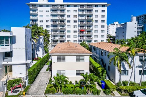 Propiedad comercial en venta en Miami Beach, Florida, 367.15 m2 № 1970315 - foto 2