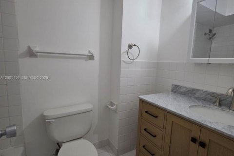Copropriété à louer à Miami Beach, Floride: 1 chambre, 85.47 m2 № 2360121 - photo 7