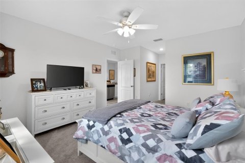 House in Haines City, Florida 3 bedrooms, 160.26 sq.m. № 2132048 - photo 17