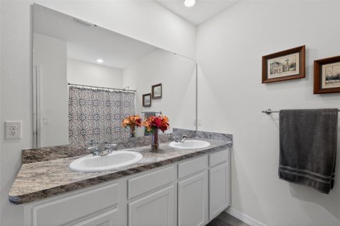 House in Haines City, Florida 3 bedrooms, 160.26 sq.m. № 2132048 - photo 18