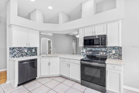 Casa en venta en Tampa, Florida, 4 dormitorios, 196.21 m2 № 1910037 - foto 16