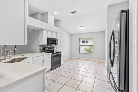 Casa en venta en Tampa, Florida, 4 dormitorios, 196.21 m2 № 1910037 - foto 21