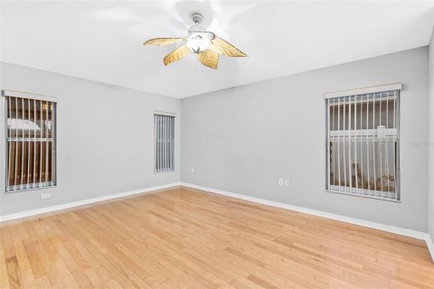 Casa en venta en Tampa, Florida, 4 dormitorios, 196.21 m2 № 1910037 - foto 10