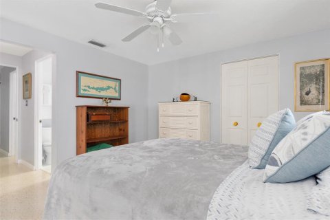 House in Port Charlotte, Florida 2 bedrooms, 157.75 sq.m. № 879193 - photo 29