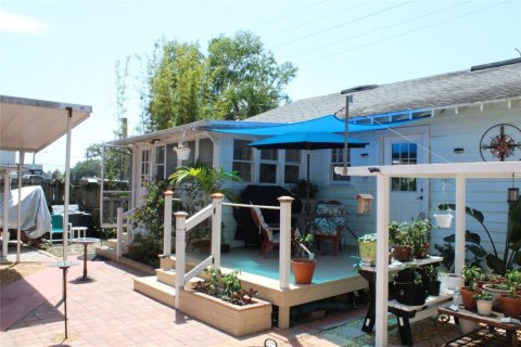 Villa ou maison à vendre à New Smyrna Beach, Floride: 2 chambres, 81.29 m2 № 836131 - photo 2