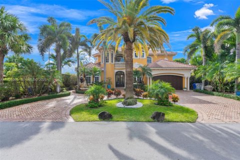 Casa en venta en Pompano Beach, Florida, 4 dormitorios, 256.32 m2 № 2090615 - foto 2