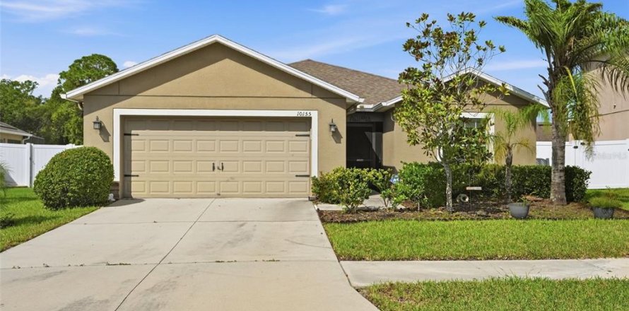 Villa ou maison à Hudson, Floride 3 chambres, 155.7 m2 № 2425315