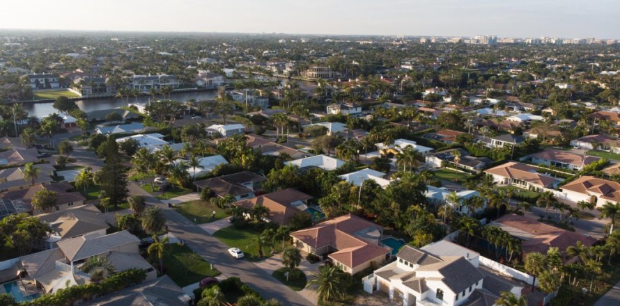 House in Boca Raton, Florida 4 bedrooms, 170.94 sq.m. № 1077501