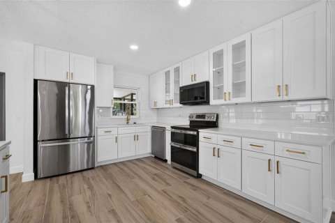 Casa en venta en Winter Garden, Florida, 4 dormitorios, 182.09 m2 № 2396494 - foto 3