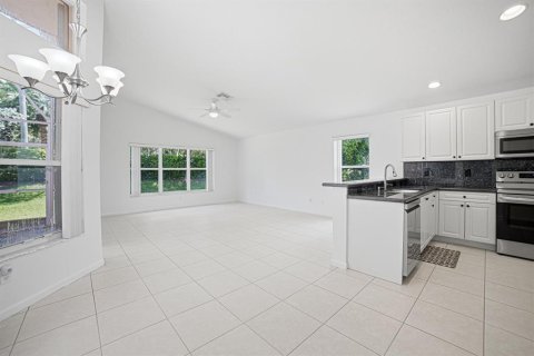 Casa en venta en Lake Worth, Florida, 3 dormitorios, 233 m2 № 2250157 - foto 8