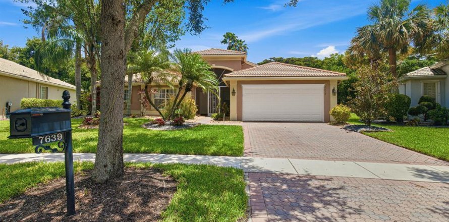 Casa en Lake Worth, Florida 3 dormitorios, 233 m2 № 2250157