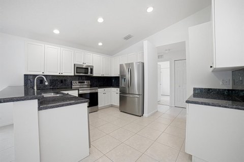 Casa en venta en Lake Worth, Florida, 3 dormitorios, 233 m2 № 2250157 - foto 5