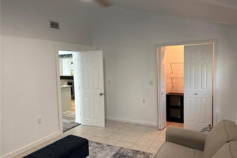 House in Bradenton, Florida 3 bedrooms, 153.66 sq.m. № 2379373 - photo 9