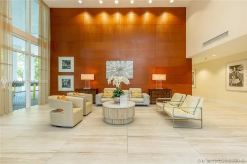 Condo in Miami, Florida, 1 bedroom № 2072087 - photo 5