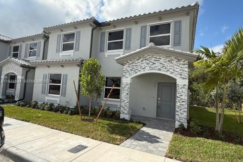 Townhouse in Homestead, Florida 3 bedrooms № 1984082