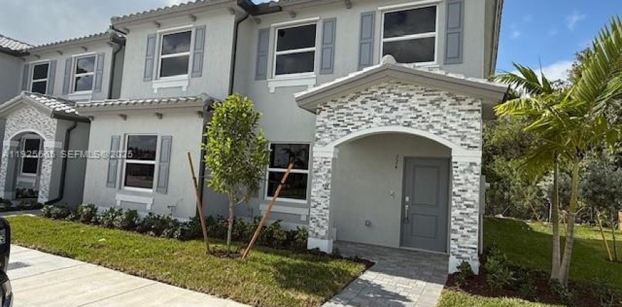 Townhouse in Homestead, Florida 3 bedrooms № 1984082