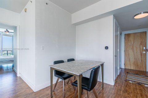 Copropriété à louer à Miami, Floride: 2 chambres, 86.86 m2 № 2344253 - photo 14