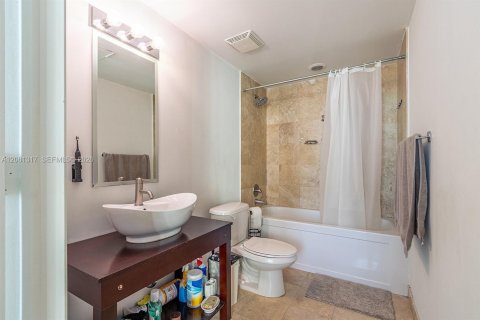Copropriété à louer à Miami, Floride: 2 chambres, 86.86 m2 № 2344253 - photo 21