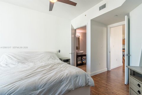 Copropriété à louer à Miami, Floride: 2 chambres, 86.86 m2 № 2344253 - photo 18