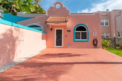 Propiedad comercial en venta en Hollywood, Florida, 224.08 m2 № 2031812 - foto 23