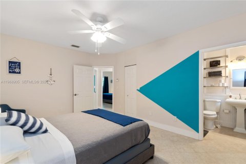 Propiedad comercial en venta en Hollywood, Florida, 224.08 m2 № 2031812 - foto 11