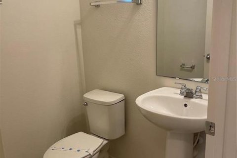 Adosado en venta en Kissimmee, Florida, 4 dormitorios, 165.55 m2 № 2109768 - foto 7